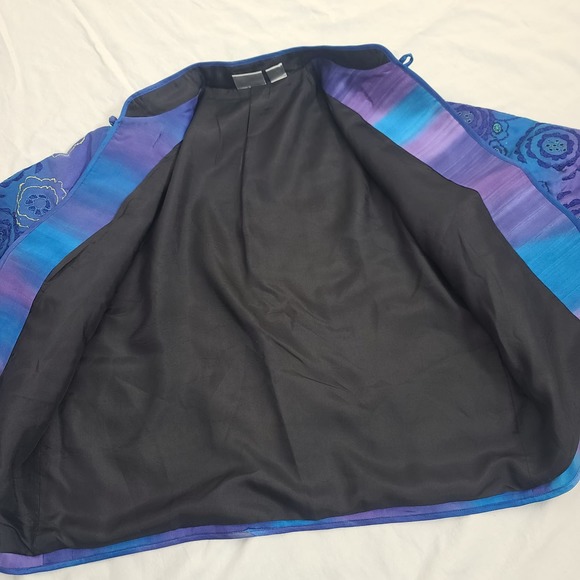 Chicos Jacket Silk Blue Purple Quilted Embroidered Size 0 Small Art to Wear Open - Picture 6 of 9
